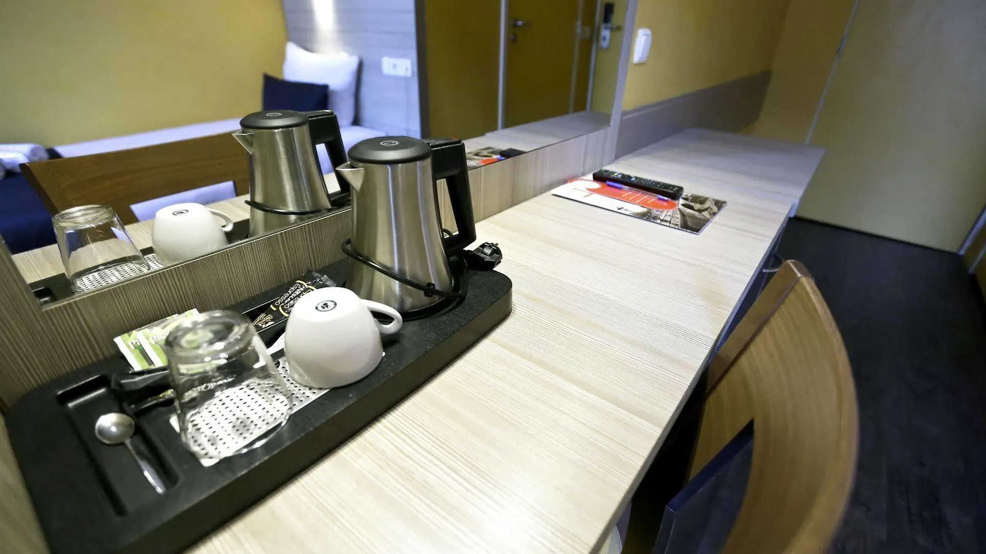 City Hotel Amsterdam 3*,